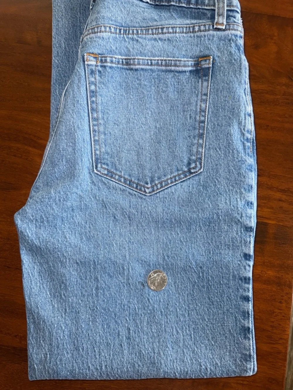 Abercrombie 90s Relaxed High Rise Ripped Jeans Size 28 - Picture 4 of 5